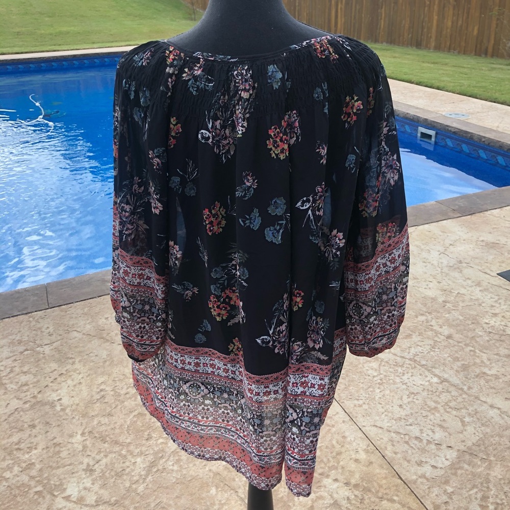 Black floral sheer ladies top -Knox Rose 🌹 - Picture 4 of 5